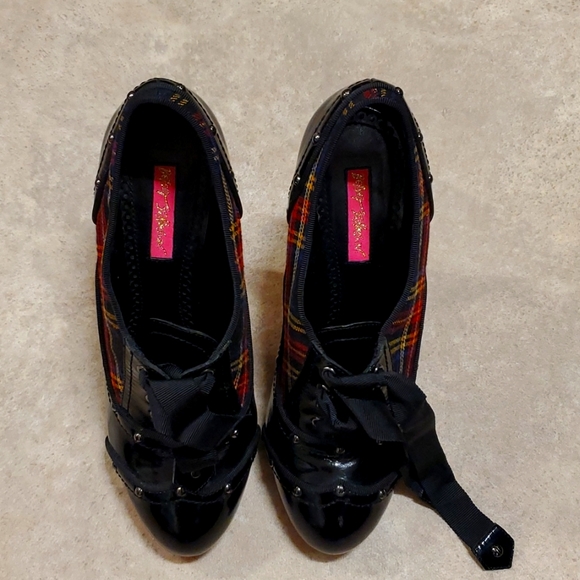Betsey Johnson Heels - Picture 3 of 6